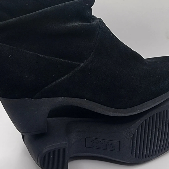 Cliffs by WHITE MOUNTAIN Shoes - cliffs Alina suede boots